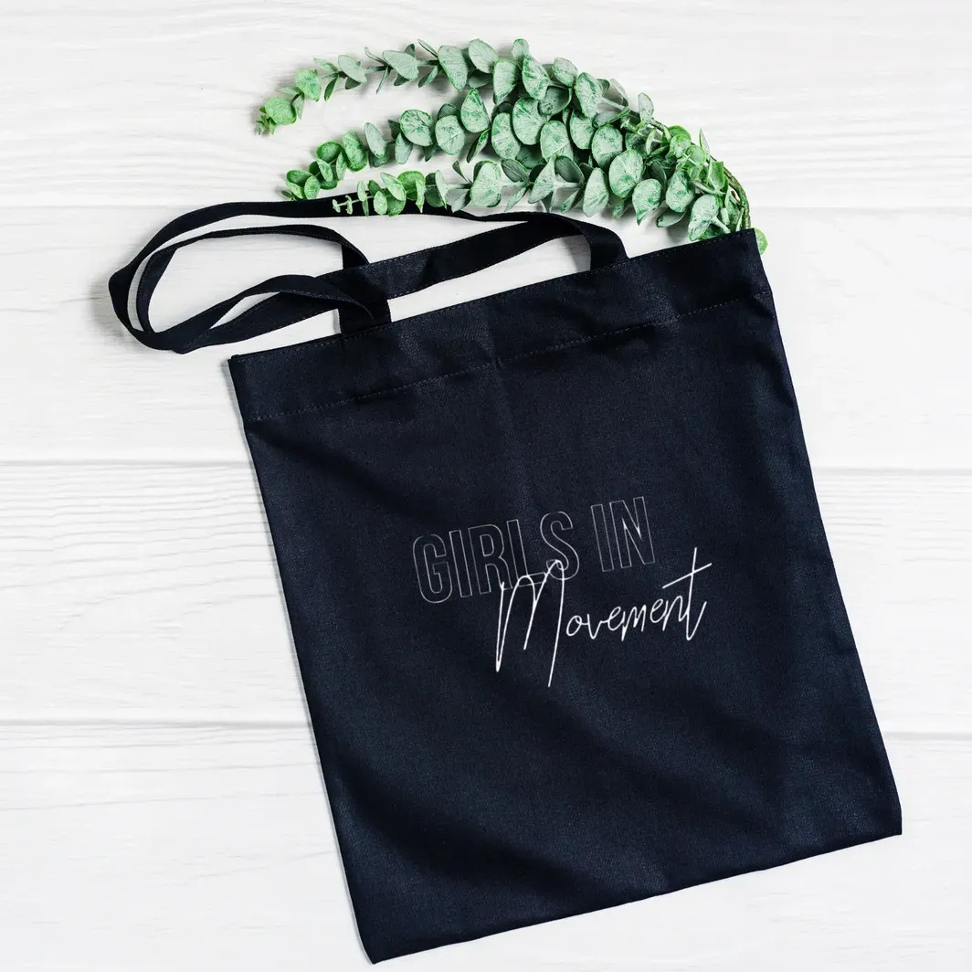 Girls in Movement Bag